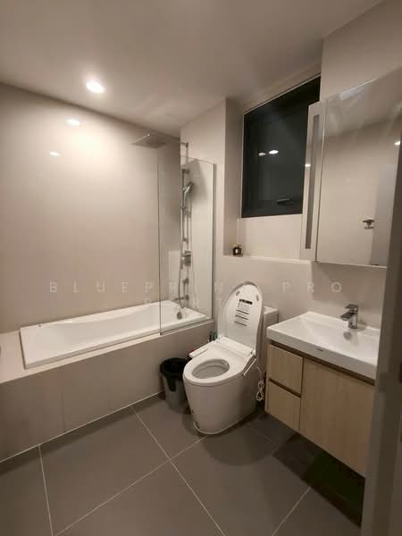 Oka Haus Sukhumvit 36, Bangkok, 3399 Rama 4 Road, Khong Tan, Khlong Toei, Bangkok, 2 Bedrooms, 50 sqm, Condo For Rent, by Blueprint.property, 500398606 - DDproperty.com