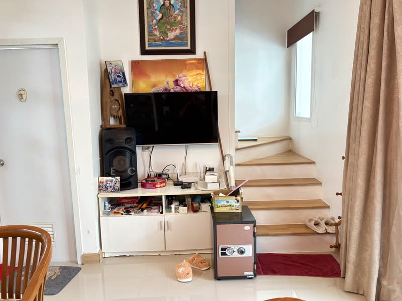 Gusto Townhome Ramkhamhaeng, Bangkok, Soi Rat Phatthana (Soi Miss Teen), Ramkhamhaeng Road (Sukhapiban 3 Road), Saphan Sung, Bangkok, 4 Bedrooms, 132 sqm, Townhouse For Sale, by Meechai Kunsan, 500398618 - DDproperty.com