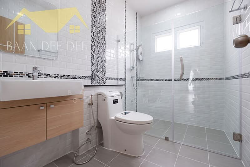 A house for rent near Charoen Charoen Market, Chiang Mai Rental Price: 24,000 THB / month No.13H106, Chiang Mai, San Kamphaeng, Chiang Mai, 3 Bedrooms, 205 sqm, Single Detached House For Rent, by Baandeedee Chiangmai, 500398651 - DDproperty.com