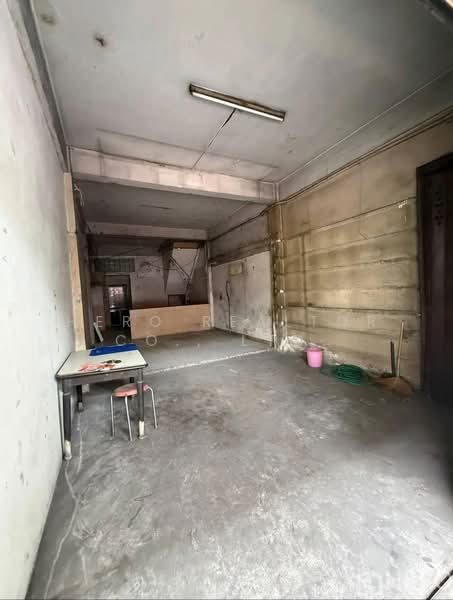 For rent Shophouse 200 sq.m. BTS Phrom Phong Bangkok HRE01008, Bangkok, Khong Tan, Khlong Toei, Bangkok, , 200 sqm, Shophouse For Rent, by Hero Realtor Co., Ltd., 500398663 - DDproperty.com