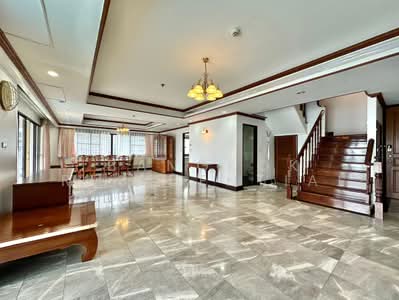 For Rent - Le Raffine Sukhumvit 24, Bangkok