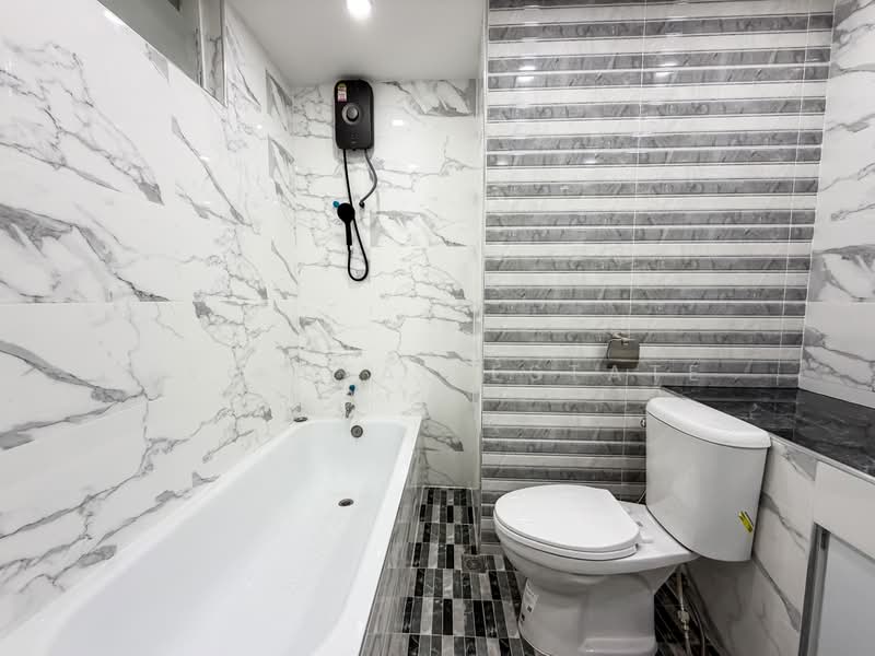 Grand View Condo Pattaya : แกรนด์ วิว คอนโด พัทยา, ชลบุรี, นาจอมเทียน, สัตหีบ, ชลบุรี, 55 ตร.ม., คอนโด ขาย, โดย PLC Real Estate, 500398702 - DDproperty.com