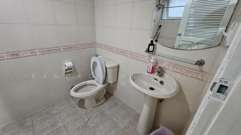Mukda Mansion, Bangkok, 21 Soi Sukhumvit 43, Khlong Tan Nua, Watthana, Bangkok, 2 Bedrooms, 150 sqm, Condo For Rent, by BANGKOK PROPERTY AGENTS, 500398778 - DDproperty.com