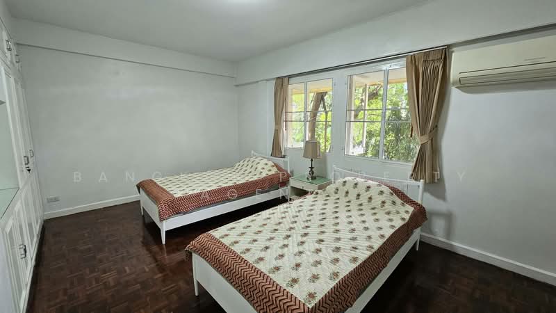 Mukda Mansion, Bangkok, 21 Soi Sukhumvit 43, Khlong Tan Nua, Watthana, Bangkok, 2 Bedrooms, 150 sqm, Condo For Rent, by BANGKOK PROPERTY AGENTS, 500398778 - DDproperty.com