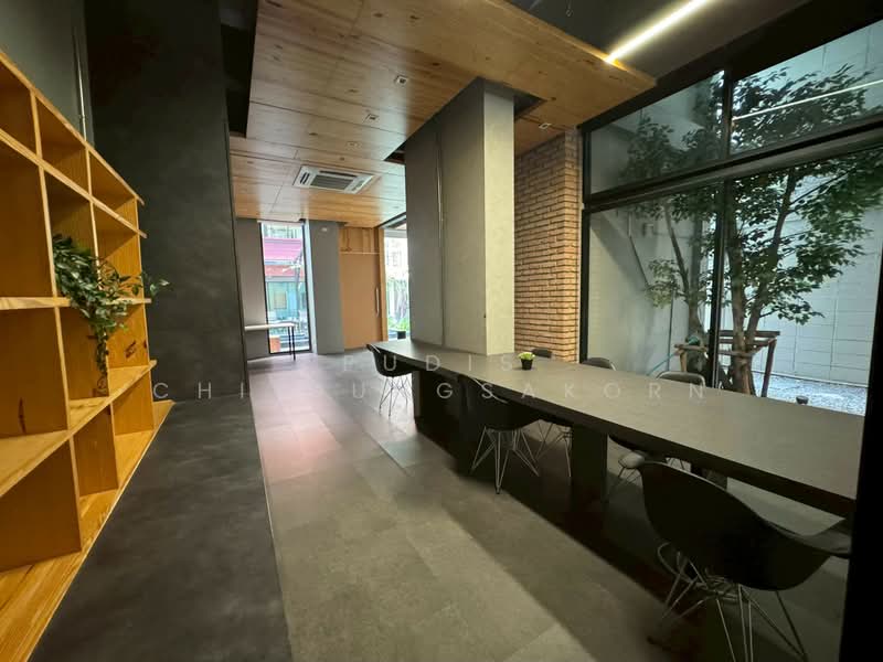 Ground Floor Retail Space for Rent – Charoen Krung / Silom (CBD Area), Bangkok, Suriyawong, Bang Rak, Bangkok, , 150 sqm, Shophouse For Rent, by Pudis Chitrungsakorn, 500398779 - DDproperty.com