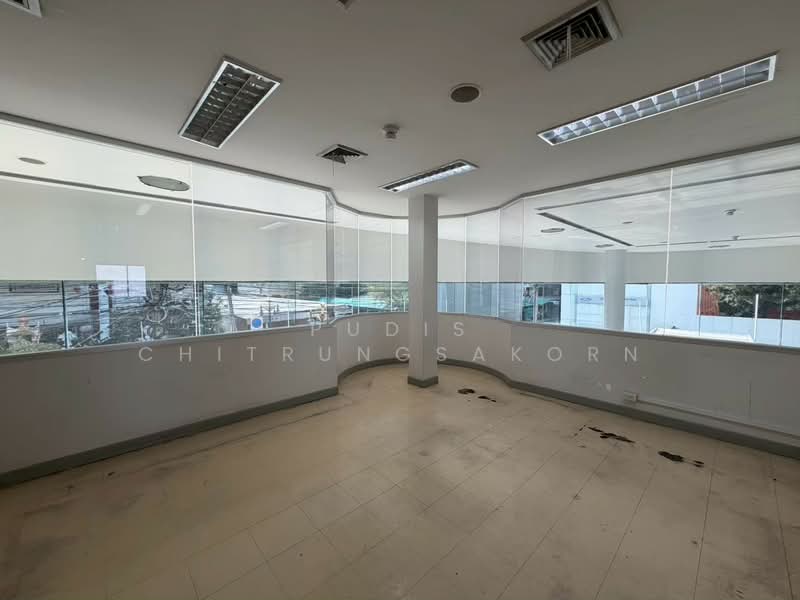 Showroom Space for Rent – Silom / Sathorn, Bangkok, Silom, Bang Rak, Bangkok, , 1,600 sqm, Office Space For Rent, by Pudis Chitrungsakorn, 500398790 - DDproperty.com