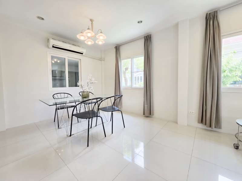 Seranee Casa DonMuang, Bangkok, Nawong Pracha Phatthana 6 Road, Si Khan, Don Mueang, Bangkok, 4 Bedrooms, 150 sqm, Single Detached House For Sale, by รพีร์ทัธ Rhapeethut (ทัธ), 500398800 - DDproperty.com