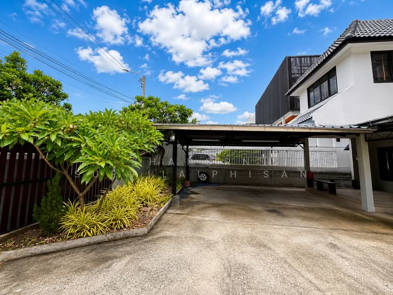 House Home office Srinagarindra 38, Bangkok, ศรีนครินทร์, Nong Bon, Prawet, Bangkok, 4 Bedrooms, 233 sqm, Single Detached House For Rent, by Shaporn Supvilaiphisan, 500398813 - DDproperty.com