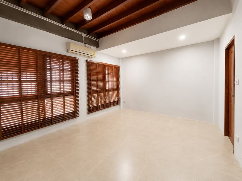 House Home office Srinagarindra 38, Bangkok, ศรีนครินทร์, Nong Bon, Prawet, Bangkok, 4 Bedrooms, 233 sqm, Single Detached House For Rent, by Shaporn Supvilaiphisan, 500398813 - DDproperty.com