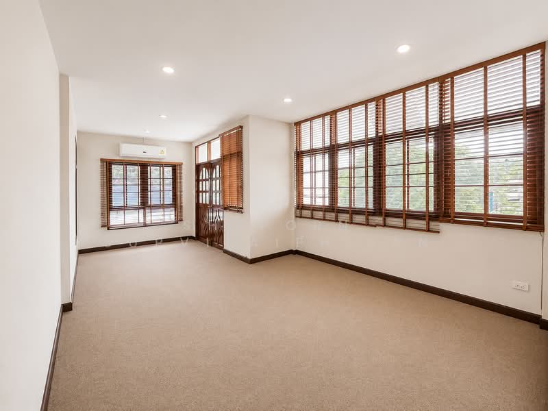 House Home office Srinagarindra 38, Bangkok, ศรีนครินทร์, Nong Bon, Prawet, Bangkok, 4 Bedrooms, 233 sqm, Single Detached House For Rent, by Shaporn Supvilaiphisan, 500398813 - DDproperty.com