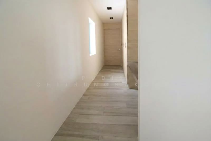5.5 Storeys Commercial Building for Rent – Silom Road, Bangkok, Silom, Bang Rak, Bangkok, , 266 sqm, Shophouse For Rent, by Pudis Chitrungsakorn, 500398838 - DDproperty.com