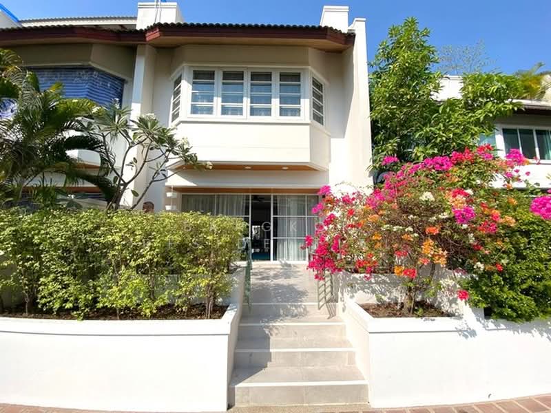 The Natural Place, Bangkok, 333 Soi Sukhumvit 31, Khlong Tan Nua, Watthana, Bangkok, 4 Bedrooms, 400 sqm, Townhouse For Sale, by Bangkok Residential, 500398843 - DDproperty.com