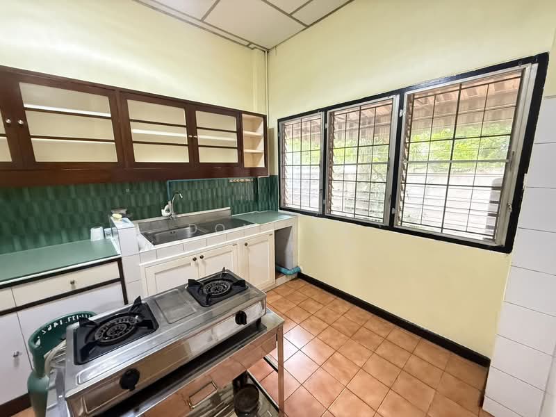 ทาวน์เฮาส์ให้เช่า | สุขุมวิท 30 | ใกล้ BTS พร้อมพงษ์, Bangkok, Khong Tan, Khlong Toei, Bangkok, 3 Bedrooms, 120 sqm, Townhouse For Rent, by Dontida Wisetphanit, 500398863 - DDproperty.com