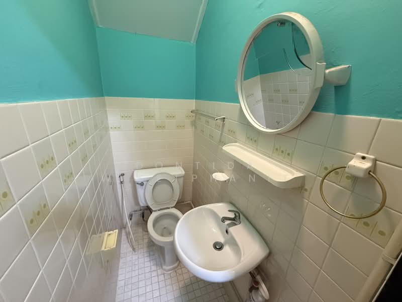 Townhouse for Rent | Sukhumvit 30 | Near BTS Phrom Phong, กรุงเทพ, คลองตัน, คลองเตย, กรุงเทพ, 120 ตร.ม., ทาวน์เฮ้าส์ ให้เช่า, โดย Dontida Wisetphanit, 500398863 - DDproperty.com