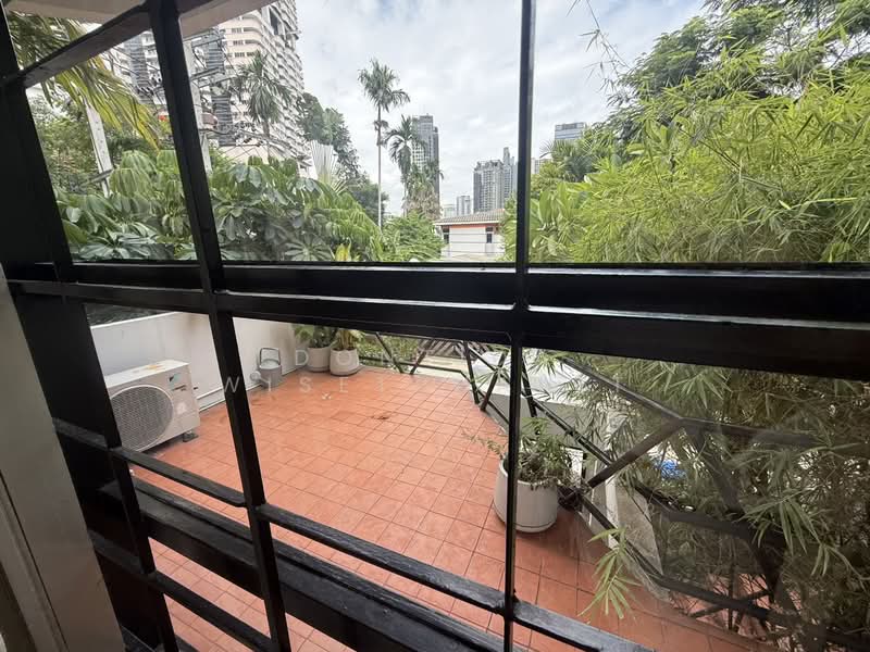 ทาวน์เฮาส์ให้เช่า | สุขุมวิท 30 | ใกล้ BTS พร้อมพงษ์, Bangkok, Khong Tan, Khlong Toei, Bangkok, 3 Bedrooms, 120 sqm, Townhouse For Rent, by Dontida Wisetphanit, 500398863 - DDproperty.com