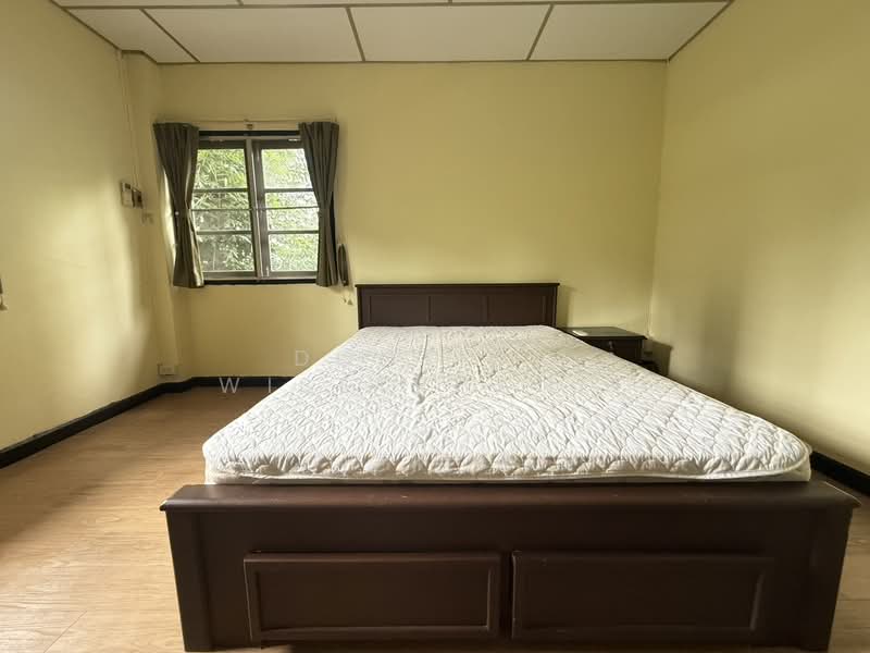 ทาวน์เฮาส์ให้เช่า | สุขุมวิท 30 | ใกล้ BTS พร้อมพงษ์, Bangkok, Khong Tan, Khlong Toei, Bangkok, 3 Bedrooms, 120 sqm, Townhouse For Rent, by Dontida Wisetphanit, 500398863 - DDproperty.com