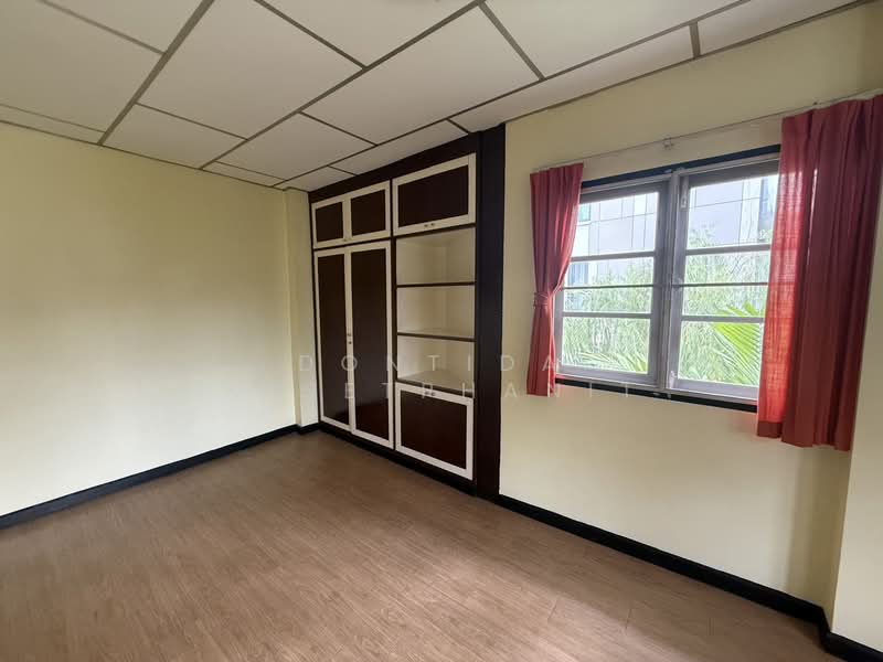 ทาวน์เฮาส์ให้เช่า | สุขุมวิท 30 | ใกล้ BTS พร้อมพงษ์, Bangkok, Khong Tan, Khlong Toei, Bangkok, 3 Bedrooms, 120 sqm, Townhouse For Rent, by Dontida Wisetphanit, 500398863 - DDproperty.com