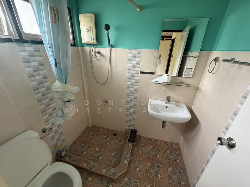 Townhouse for Rent | Sukhumvit 30 | Near BTS Phrom Phong, กรุงเทพ, คลองตัน, คลองเตย, กรุงเทพ, 120 ตร.ม., ทาวน์เฮ้าส์ ให้เช่า, โดย Dontida Wisetphanit, 500398863 - DDproperty.com
