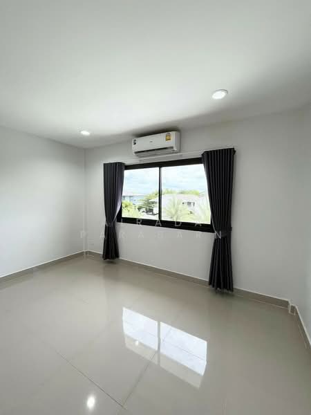 รามอินทรา 34 แยก 10, กรุงเทพ, ท่าแร้ง, บางเขน, กรุงเทพ, 200 ตร.ม., ทาวน์เฮ้าส์ ให้เช่า, โดย Airada Parasarn, 500398910 - DDproperty.com