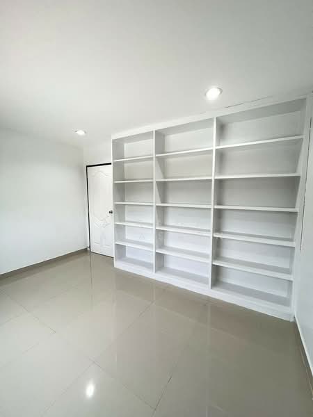 รามอินทรา 34 แยก 10, กรุงเทพ, ท่าแร้ง, บางเขน, กรุงเทพ, 200 ตร.ม., ทาวน์เฮ้าส์ ให้เช่า, โดย Airada Parasarn, 500398910 - DDproperty.com