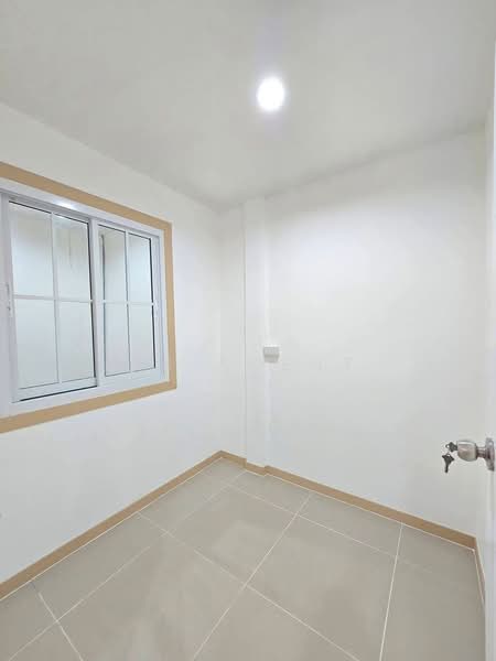 Lumpini-Bang Bua Thong, Nonthaburi, Phimonrat, Bang Bua Thong, Nonthaburi, 3 Bedrooms, 100 sqm, Townhouse For Sale, by NR AGENT, 500398912 - DDproperty.com