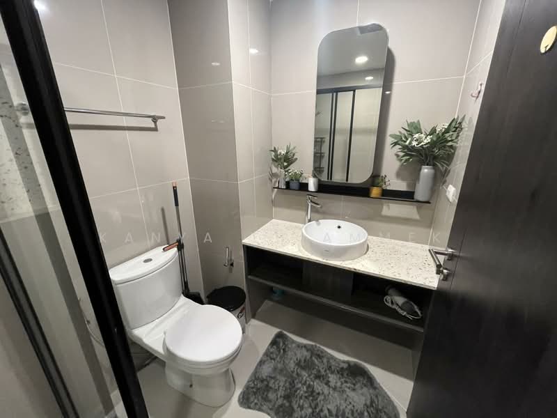 XT Huaikhwang, Bangkok, 244 Ratchadaphisek Road, Huai Khwang, Bangkok, 1 Bedroom, 30 sqm, Condo For Sale, by Kanya Thiammek, 500398926 - DDproperty.com