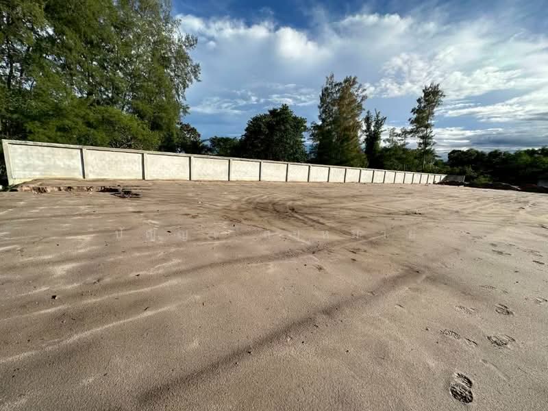 Prime Beachfront Land | Filled, Fenced & Ready to Build | Surat Thani, Surat Thani, 4223, Ta Krop, Chaiya, Surat Thani, , 1,992 sqm, Land For Sale, by ปัญญา สมหมาย, 500398930 - DDproperty.com