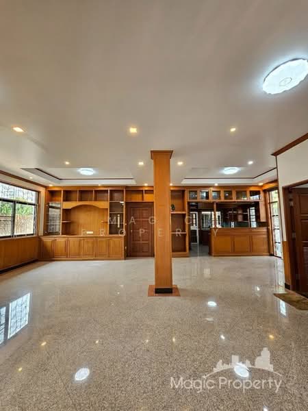 Single House For Rent in Soi Lat Phrao 93, Bangkok, ลาดพร้าว 93, Khlong Chaokhun Sing, Wang Thonglang, Bangkok, 7 Bedrooms, 800 sqm, Single Detached House For Rent, by Magic Property, 500398940 - DDproperty.com