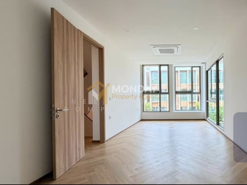 Mayfield Pinklao, Bangkok, 276 Soi 6, Bang Bamru, Bang Phlat, Bangkok, 4 Bedrooms, 290 sqm, Condo For Sale, by Neeranuch Somprasong, 500398958 - DDproperty.com