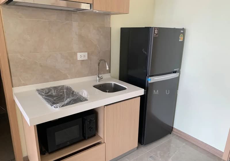 Regal Sathon-Naradhiwas, Bangkok, Naradhiwas Rajanagarindra Road, Thung Maha Mek, Sathon, Bangkok, 1 Bedroom, 35 sqm, Condo For Rent, by Jutarat Jitmun, 500398970 - DDproperty.com