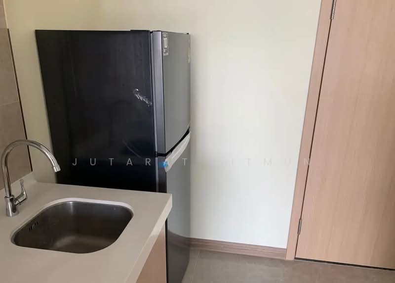 Regal Sathon-Naradhiwas, Bangkok, Naradhiwas Rajanagarindra Road, Thung Maha Mek, Sathon, Bangkok, 1 Bedroom, 35 sqm, Condo For Rent, by Jutarat Jitmun, 500398970 - DDproperty.com