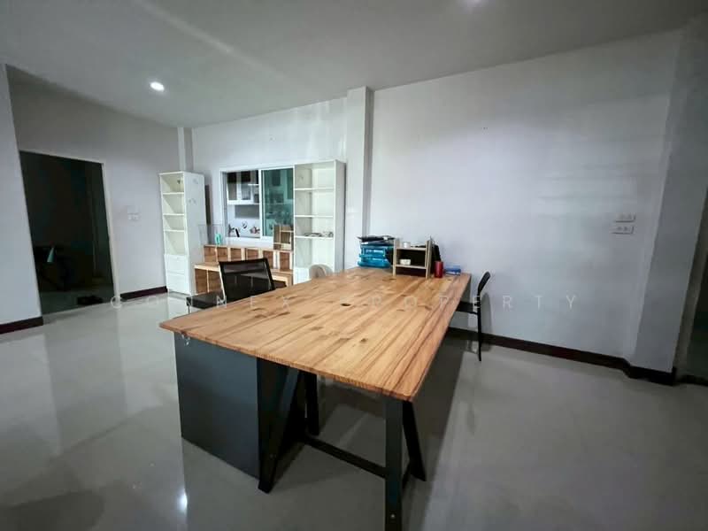 Baan Monthon 8, Bangkok, Along the Thawi Watthana canal Lak Song, Lak Song, Bang Khae, Bangkok, 2 Bedrooms, 150 sqm, Townhouse For Sale, by Connex Property, 500398998 - DDproperty.com