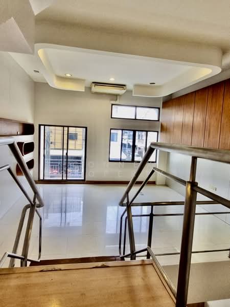 Baan Klang Muang Ratchada-Mengjai 1, Bangkok, 522 50-151 Saha Kan Pramun Alley, Wang Thonglang, Bangkok, 3 Bedrooms, 145 sqm, Single Detached House For Sale, by Connex Property, 500399007 - DDproperty.com