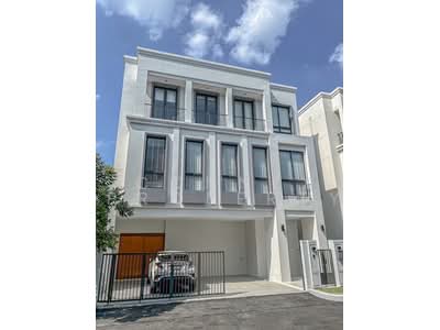 ขาย - Aerie Srinakarin-Krungthepkreetha : แอร์รี่ ศรีนครินทร์ - กรุงเทพกรีฑา, กรุงเทพ