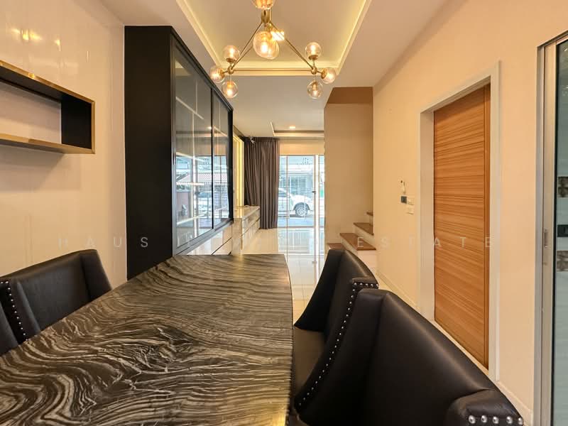 Baan Klang Krung The Royal Vienna Ratchavipa - Ratchadaphisek, Bangkok, Chatuchak, Bangkok, 3 Bedrooms, 180 sqm, Townhouse For Sale, by Haus Living Estate, 500399057 - DDproperty.com