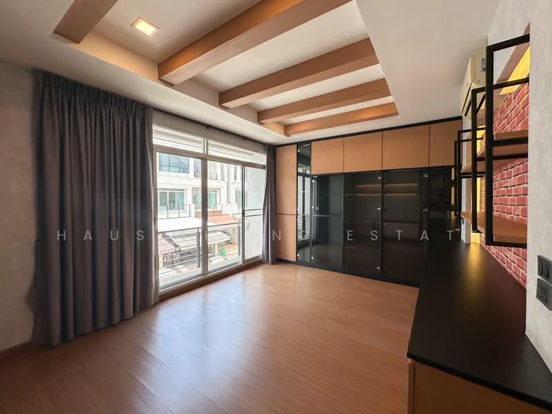 Baan Klang Krung The Royal Vienna Ratchavipa - Ratchadaphisek, Bangkok, Chatuchak, Bangkok, 3 Bedrooms, 180 sqm, Townhouse For Sale, by Haus Living Estate, 500399057 - DDproperty.com
