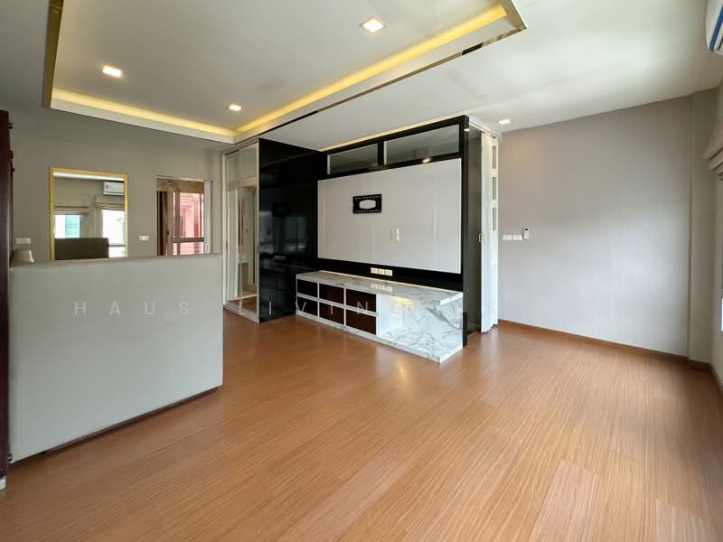 Baan Klang Krung The Royal Vienna Ratchavipa - Ratchadaphisek, Bangkok, Chatuchak, Bangkok, 3 Bedrooms, 180 sqm, Townhouse For Sale, by Haus Living Estate, 500399057 - DDproperty.com