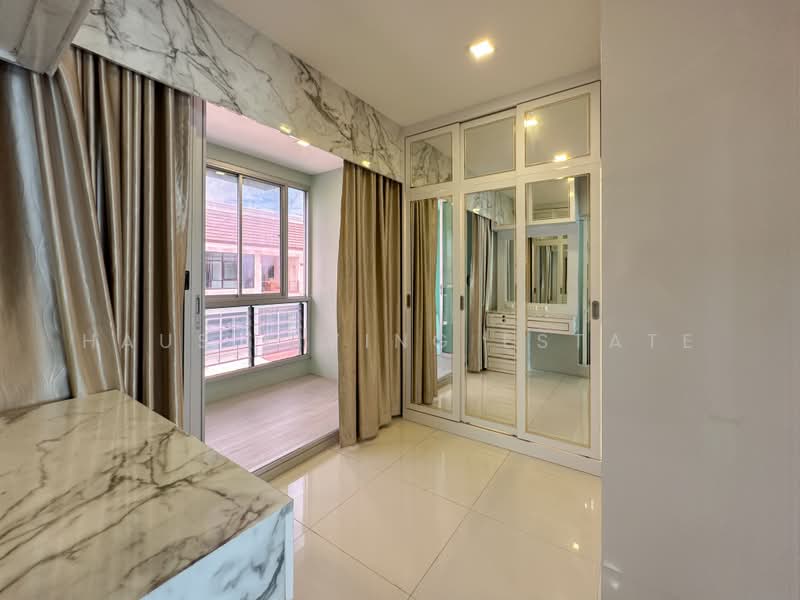 Baan Klang Krung The Royal Vienna Ratchavipa - Ratchadaphisek, Bangkok, Chatuchak, Bangkok, 3 Bedrooms, 180 sqm, Townhouse For Sale, by Haus Living Estate, 500399057 - DDproperty.com