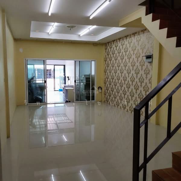 3-storey commercial building in front of Rayong Garden Hill Village, Thap Ma, Rayong, Thapma, Muang Rayong, Rayong, , 218 sqm, Shophouse For Sale, by วิทยา ไชยศักดิ์, 500399116 - DDproperty.com