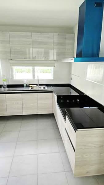 Mantana Motorway-New Krungthepkreetha, Bangkok, Phatthana Chonnabot 4 Road, Khlong Song Ton Nun, Lat Krabang, Bangkok, 3 Bedrooms, 165 sqm, Single Detached House For Rent, by นัฐพงค์ มณีอัครเนตร, 500399127 - DDproperty.com