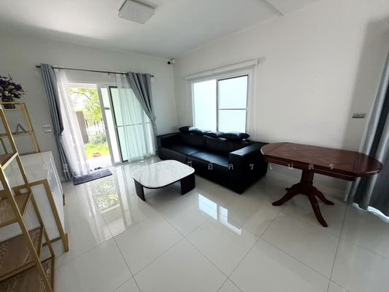 Mantana Motorway-New Krungthepkreetha, Bangkok, Phatthana Chonnabot 4 Road, Khlong Song Ton Nun, Lat Krabang, Bangkok, 3 Bedrooms, 165 sqm, Single Detached House For Rent, by นัฐพงค์ มณีอัครเนตร, 500399127 - DDproperty.com