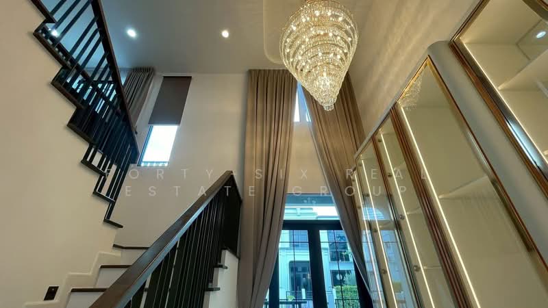 Setthasiri Wongwaen-Chatuchot, Bangkok, 1353 Sam Wa Tawan Tok, Sam Wa Tawan Tok, Khlong Sam Wa, Bangkok, 4 Bedrooms, 340 sqm, Single Detached House For Rent, by Forty-Six Real Estate Group, 500399129 - DDproperty.com