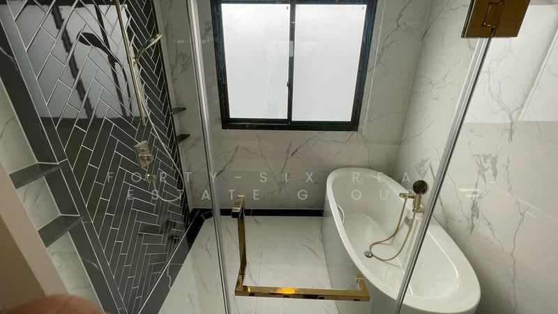Setthasiri Wongwaen-Chatuchot, Bangkok, 1353 Sam Wa Tawan Tok, Sam Wa Tawan Tok, Khlong Sam Wa, Bangkok, 4 Bedrooms, 340 sqm, Single Detached House For Rent, by Forty-Six Real Estate Group, 500399129 - DDproperty.com