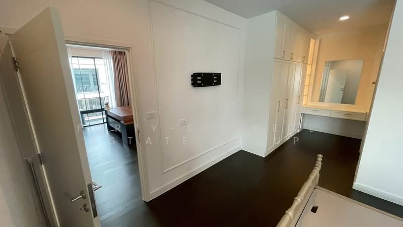 Setthasiri Wongwaen-Chatuchot, Bangkok, 1353 Sam Wa Tawan Tok, Sam Wa Tawan Tok, Khlong Sam Wa, Bangkok, 4 Bedrooms, 340 sqm, Single Detached House For Rent, by Forty-Six Real Estate Group, 500399129 - DDproperty.com
