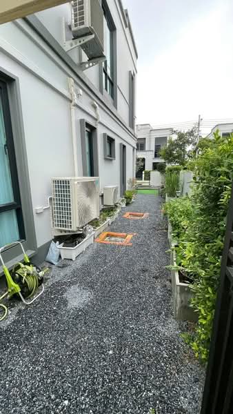 Setthasiri Wongwaen-Chatuchot, Bangkok, 1353 Sam Wa Tawan Tok, Sam Wa Tawan Tok, Khlong Sam Wa, Bangkok, 4 Bedrooms, 340 sqm, Single Detached House For Rent, by Forty-Six Real Estate Group, 500399129 - DDproperty.com