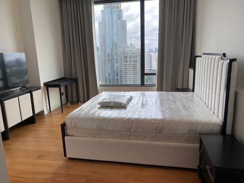 Sindhorn Residence, Bangkok, 54 Soi Ton Son, Lumphini, Pathum Wan, Bangkok, 3 Bedrooms, 148 sqm, Condo For Rent, by Ryan Tarrarinn, 500399143 - DDproperty.com