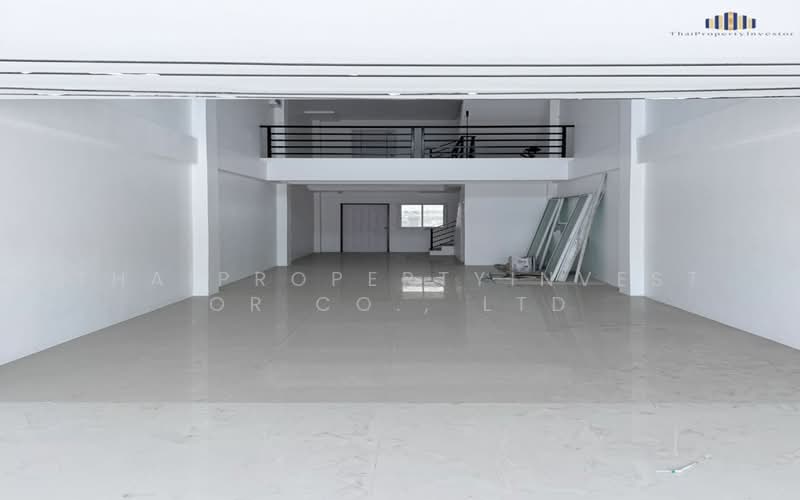 For Sale — Commercial Building fronting Bang Si Mueang Road! 3.5 storeys, 22 Sq.Wah, near Bang Kruai, Nonthaburi, Bang Krang, Muang Nonthaburi, Nonthaburi, 4 Bedrooms, 380 sqm, Townhouse For Sale, by ThaiPropertyInvestor Co., Ltd, 500399170 - DDproperty.com