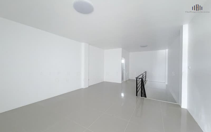 For Sale — Commercial Building fronting Bang Si Mueang Road! 3.5 storeys, 22 Sq.Wah, near Bang Kruai, Nonthaburi, Bang Krang, Muang Nonthaburi, Nonthaburi, 4 Bedrooms, 380 sqm, Townhouse For Sale, by ThaiPropertyInvestor Co., Ltd, 500399170 - DDproperty.com