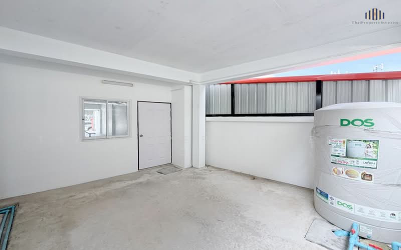 For Sale — Commercial Building fronting Bang Si Mueang Road! 3.5 storeys, 22 Sq.Wah, near Bang Kruai, Nonthaburi, Bang Krang, Muang Nonthaburi, Nonthaburi, 4 Bedrooms, 380 sqm, Townhouse For Sale, by ThaiPropertyInvestor Co., Ltd, 500399170 - DDproperty.com