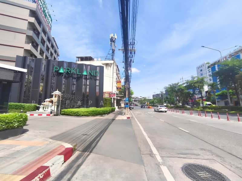 The Parkland Phetkasem-Thapra, Bangkok, 99 Petchkasem Road, Wat Tha Pra, Bangkok Yai, Bangkok, 1 Bedroom, 31 sqm, Condo For Sale, by Punpapa Rassamee, 500399216 - DDproperty.com